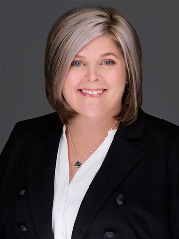 Broker Photo