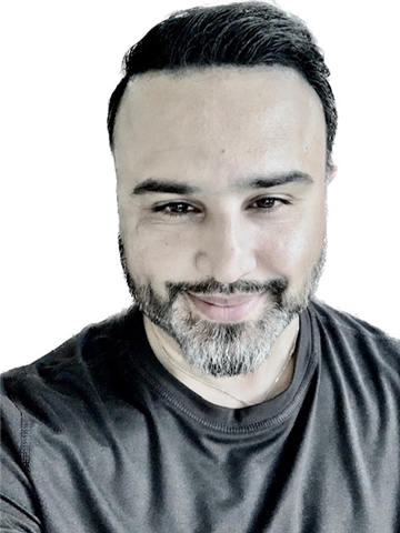 Broker Profile Photo