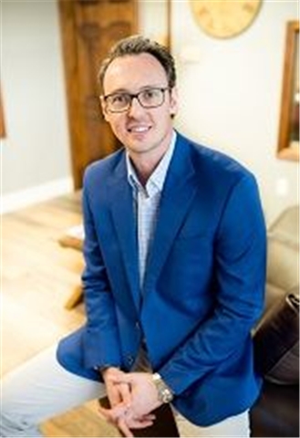 Broker Profile Photo
