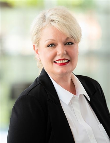 Broker Profile Photo