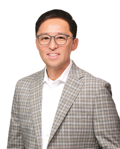 Broker Profile Photo