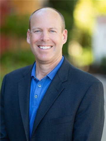 Broker Profile Photo