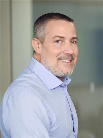 Broker Profile Photo