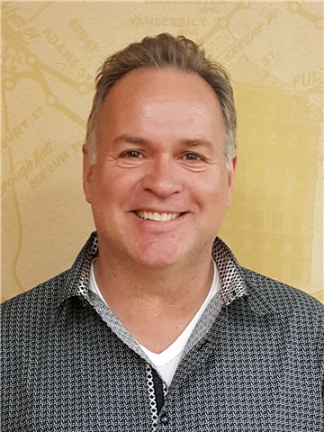 Broker Profile Photo