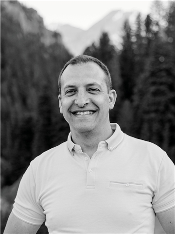 Broker Profile Photo
