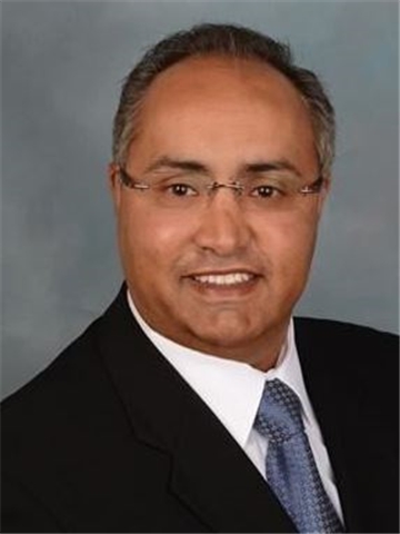 Broker Profile Photo