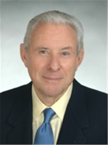 Broker Profile Photo