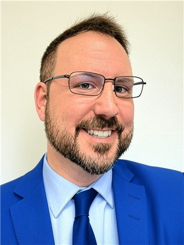 Broker Photo