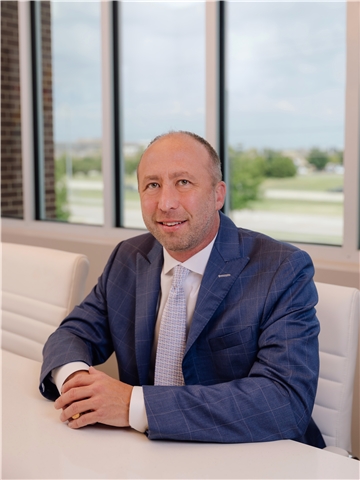 Broker Profile Photo