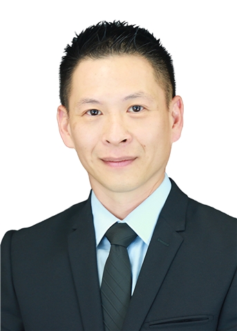 Broker Profile Photo