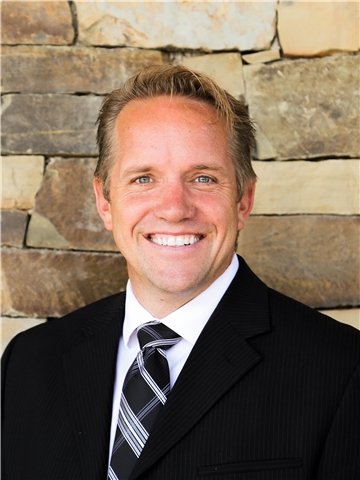 Broker Profile Photo