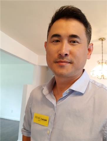 Broker Profile Photo