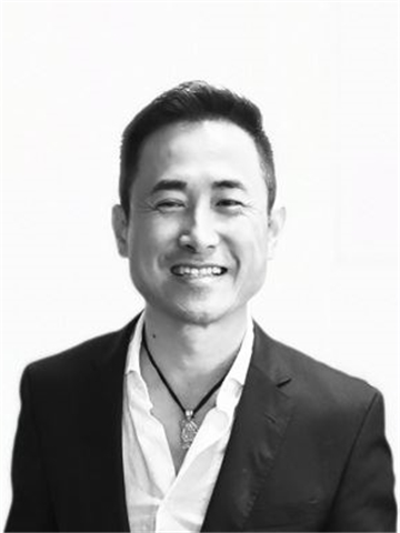 Broker Profile Photo