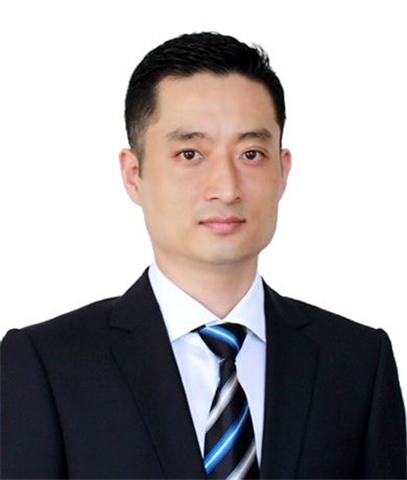 Broker Profile Photo