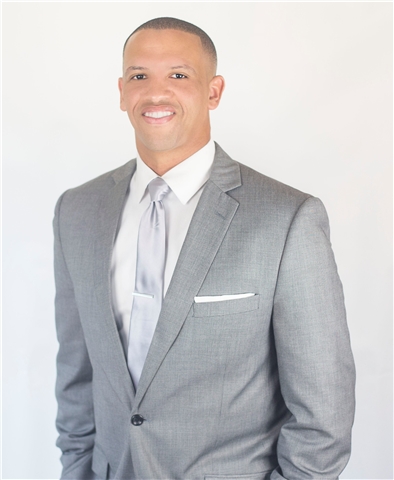 Broker Profile Photo