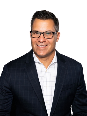 Broker Profile Photo