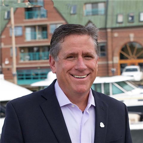 Broker Profile Photo
