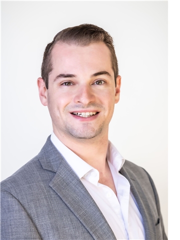 Broker Profile Photo