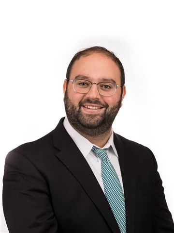 Broker Profile Photo