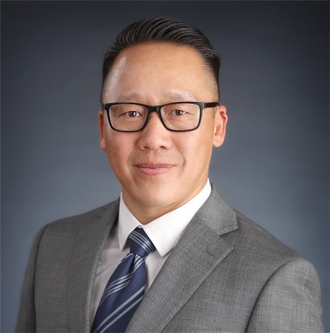 Broker Photo