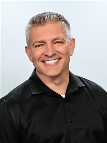 Broker Profile Photo