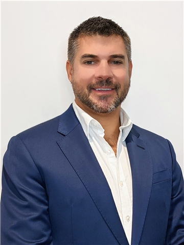 Broker Profile Photo