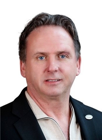 Broker Profile Photo