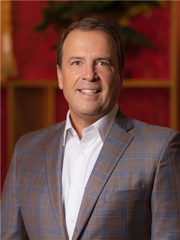 Broker Profile Photo