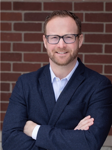 Broker Profile Photo