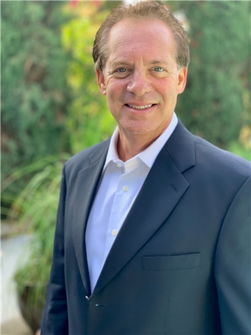 Broker Profile Photo