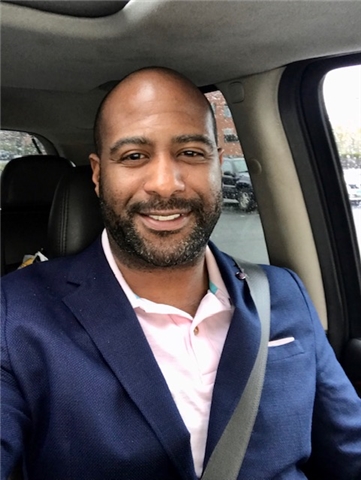 Broker Profile Photo