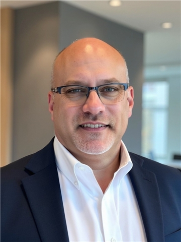 Broker Profile Photo