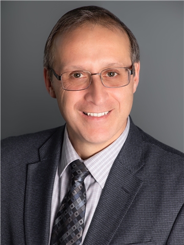 Broker Profile Photo
