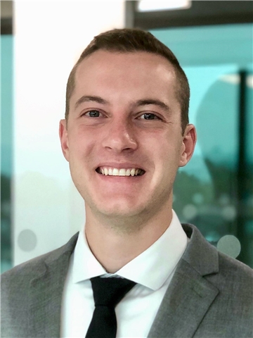 Broker Profile Photo