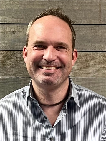 Broker Profile Photo