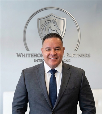 Broker Photo