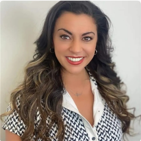 Broker Profile Photo