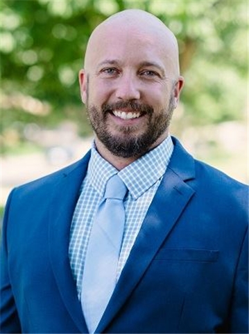 Broker Profile Photo