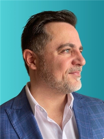 Broker Profile Photo