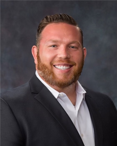 Broker Profile Photo