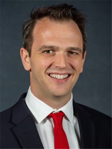 Broker Profile Photo