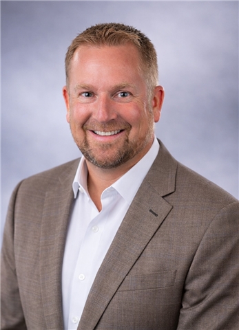 Broker Photo