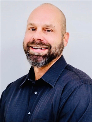 Broker Profile Photo