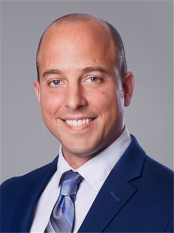 Broker Profile Photo