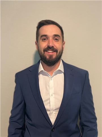 Broker Profile Photo