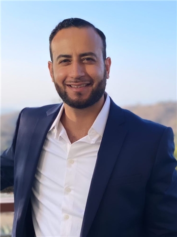 Broker Profile Photo