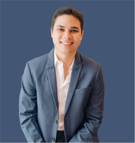 Broker Profile Photo