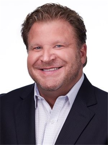 Broker Profile Photo