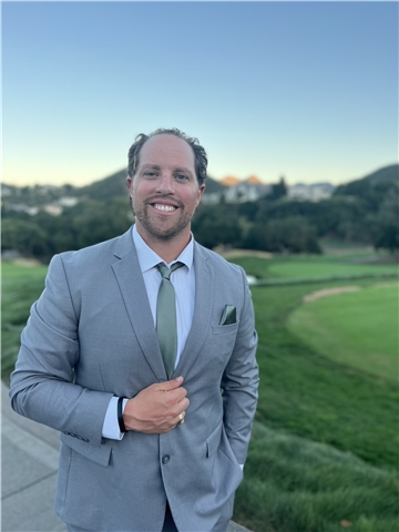 Broker Profile Photo