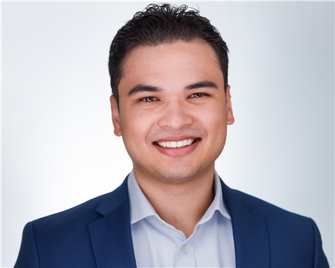 Broker Profile Photo